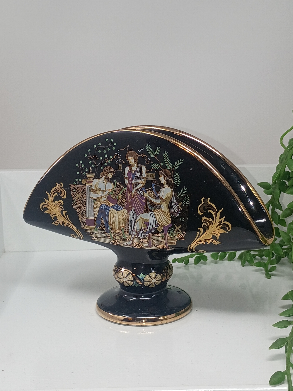Black and Gold Vintage-Style Decorative Ceramic Napkin Holder